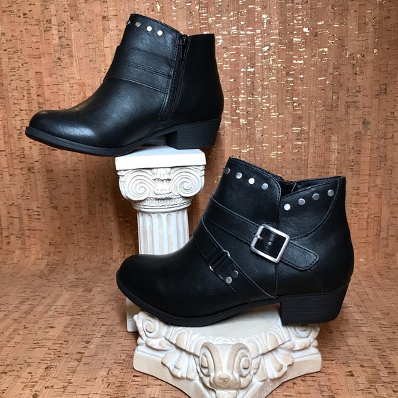 a.n.a Shoes - a.n.a Women’s Alford Stacked Heel Motocycle Boots